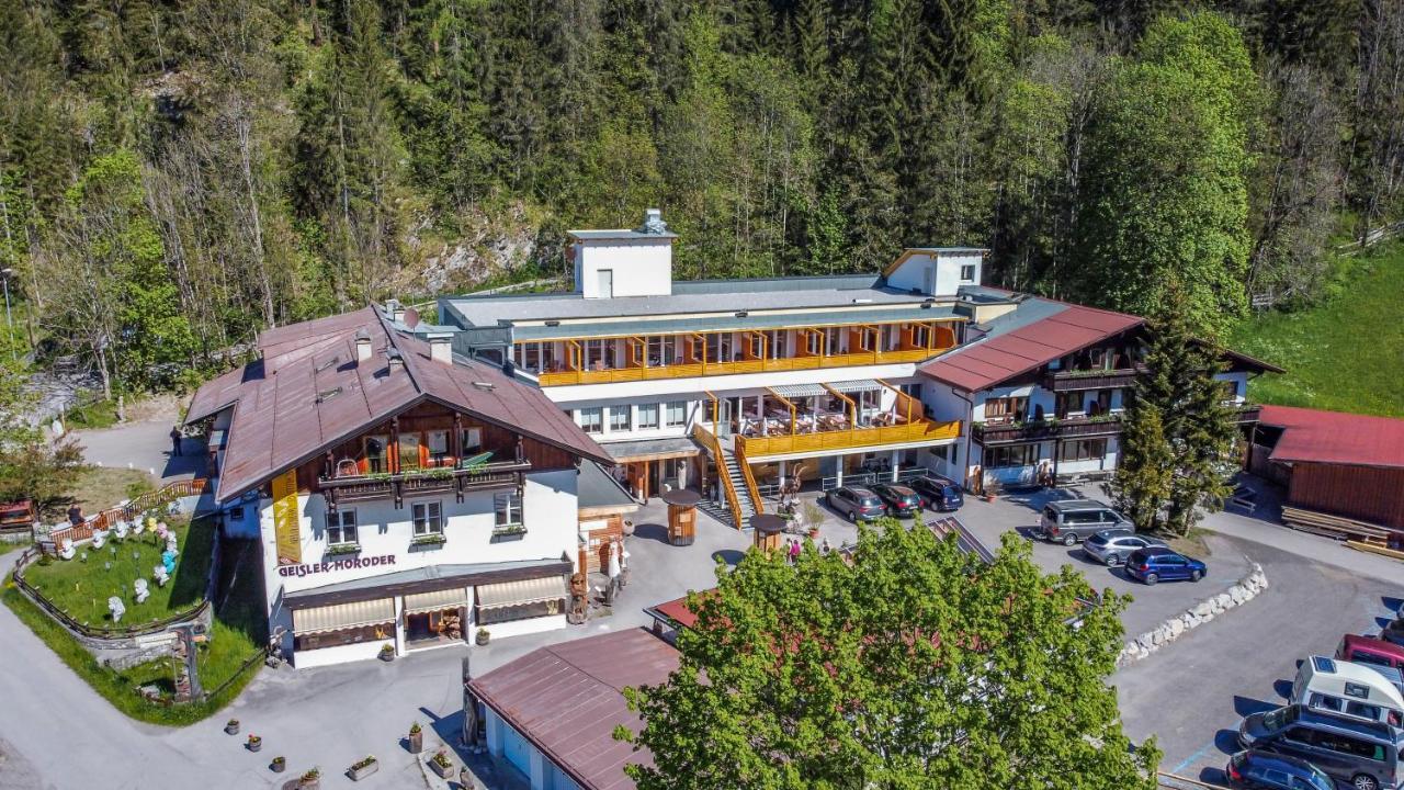 Geisler-Moroder Hotel Elbigenalp Exterior photo